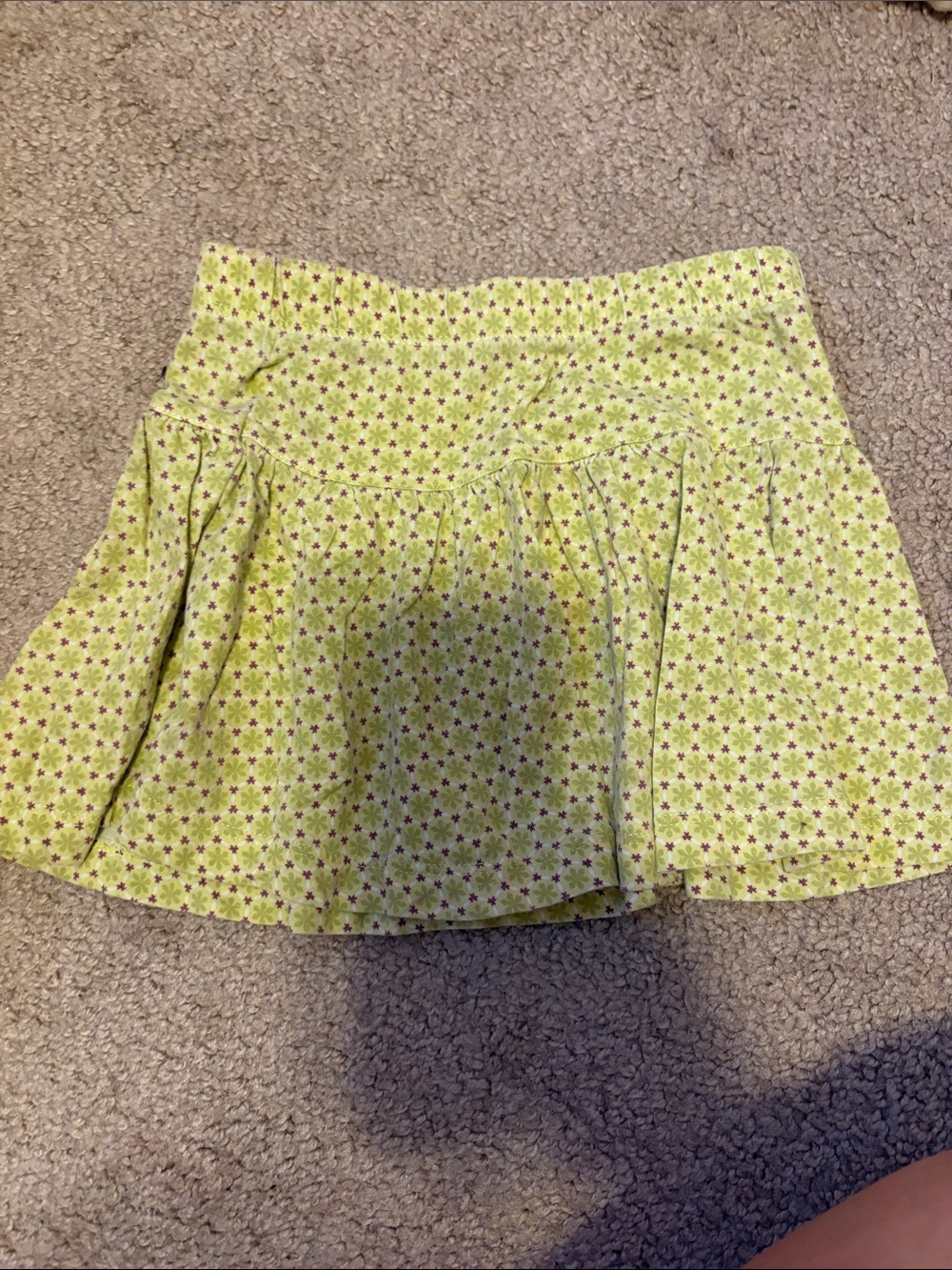 Girls' Light Green Floral Tiered Skirt with Elastic Waist